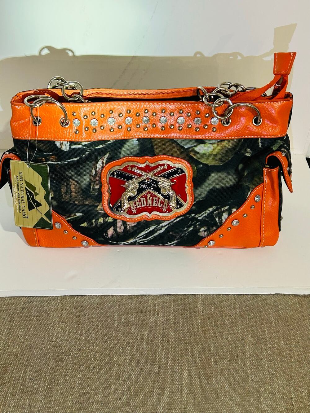 Orange Countrychic core conceal carry handbag
(missing 1 stud )refer to pictures